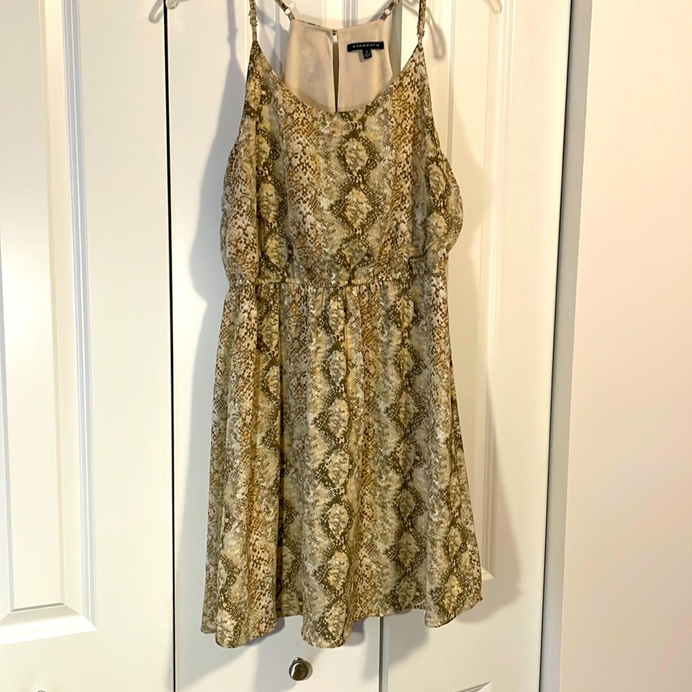 Staccato small sleeveless summer dress